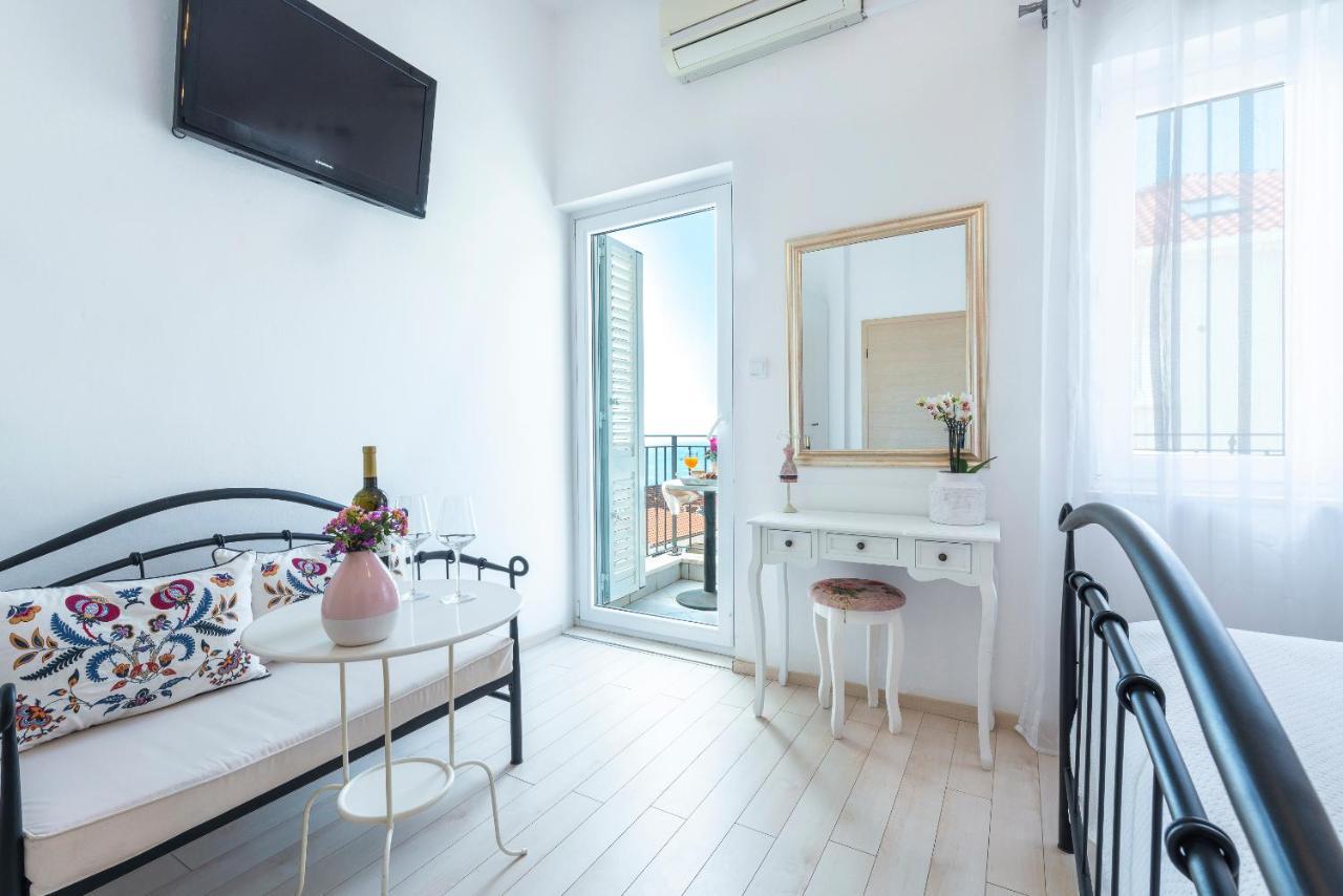 Apartman Boro 2 *